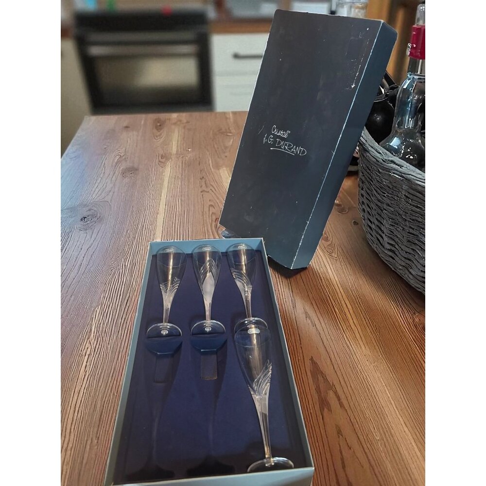 Vtg Cristal J.G. Durand France Crystal Champagne Flute Glass Set of 4 new